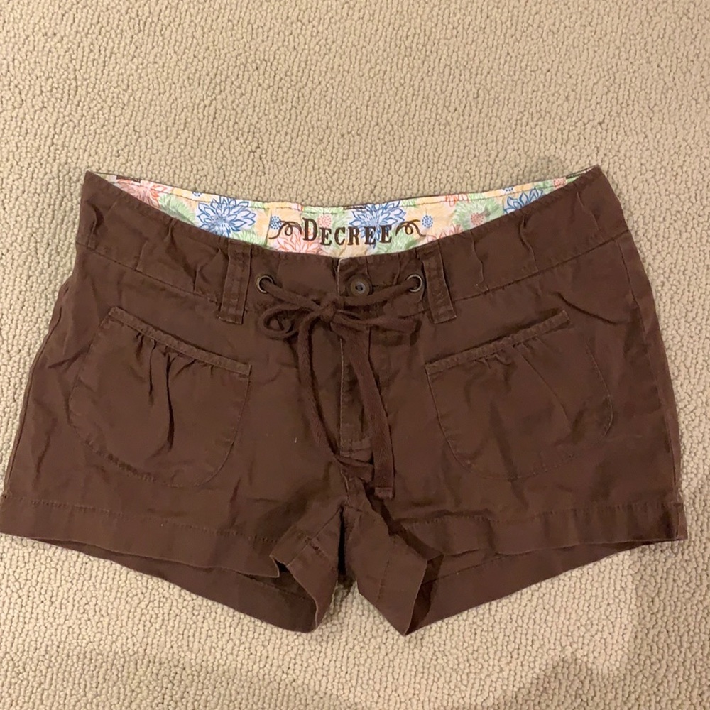 Decree Shorts